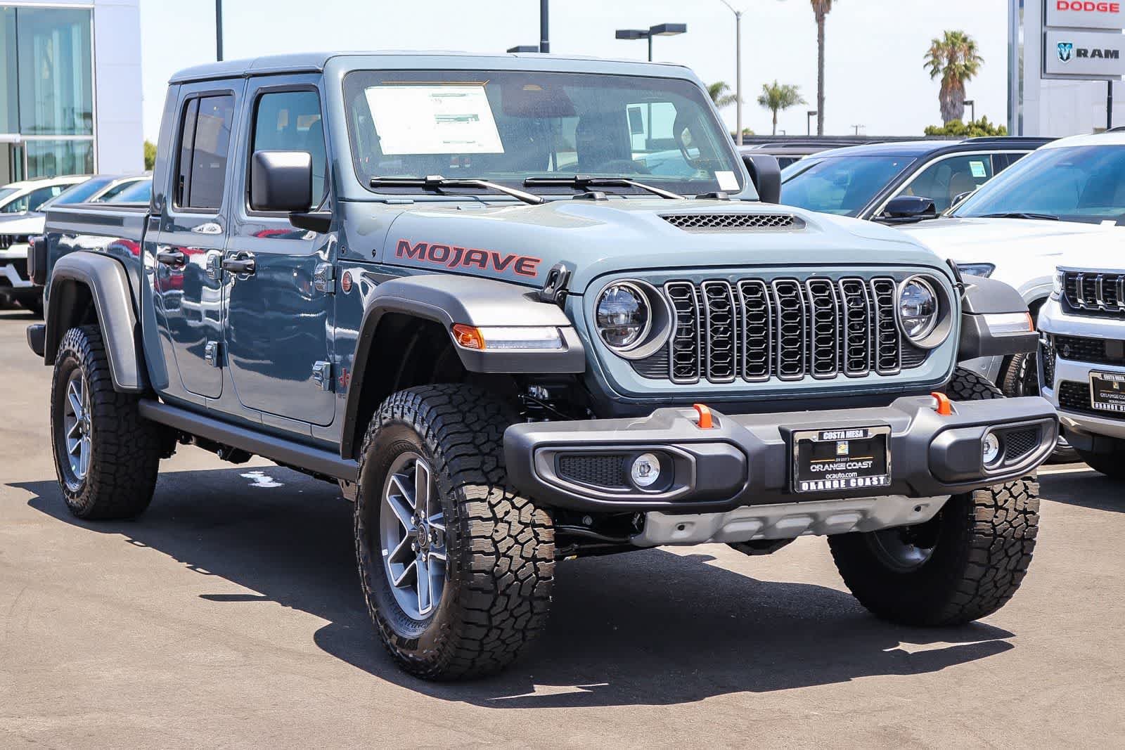 New 2026 Anvil Clear-Coat Exterior Paint Jeep Mojave image 3