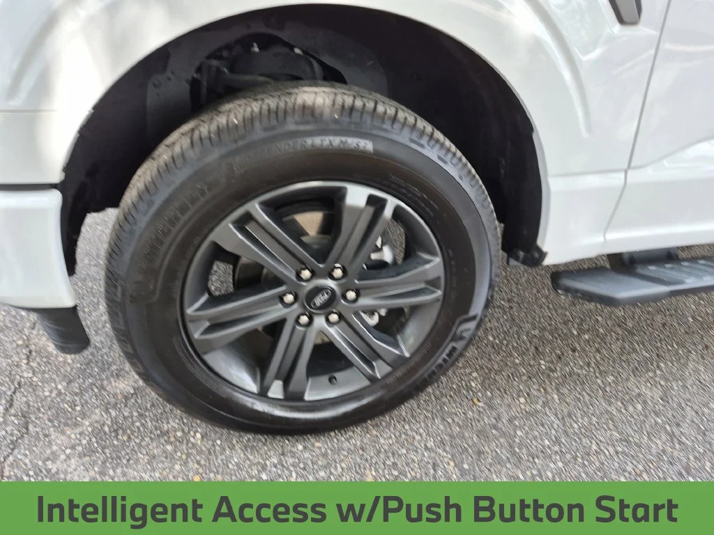 Used 2023 White Ford XLT image 12