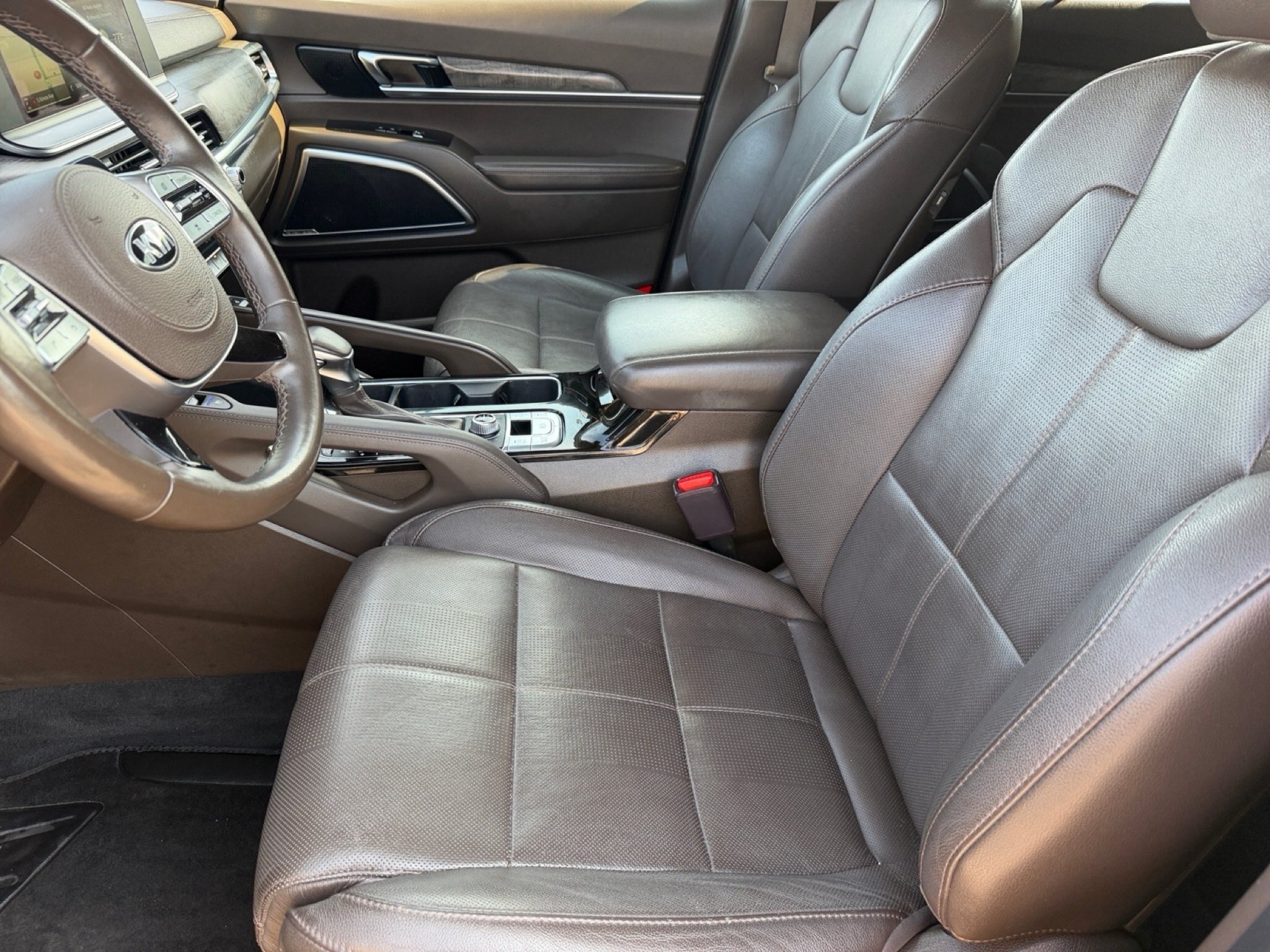 Used 2020 Ebony Black Kia SX image 12
