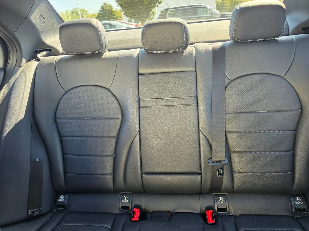 Used 2016  Mercedes-Benz C 300 image 19