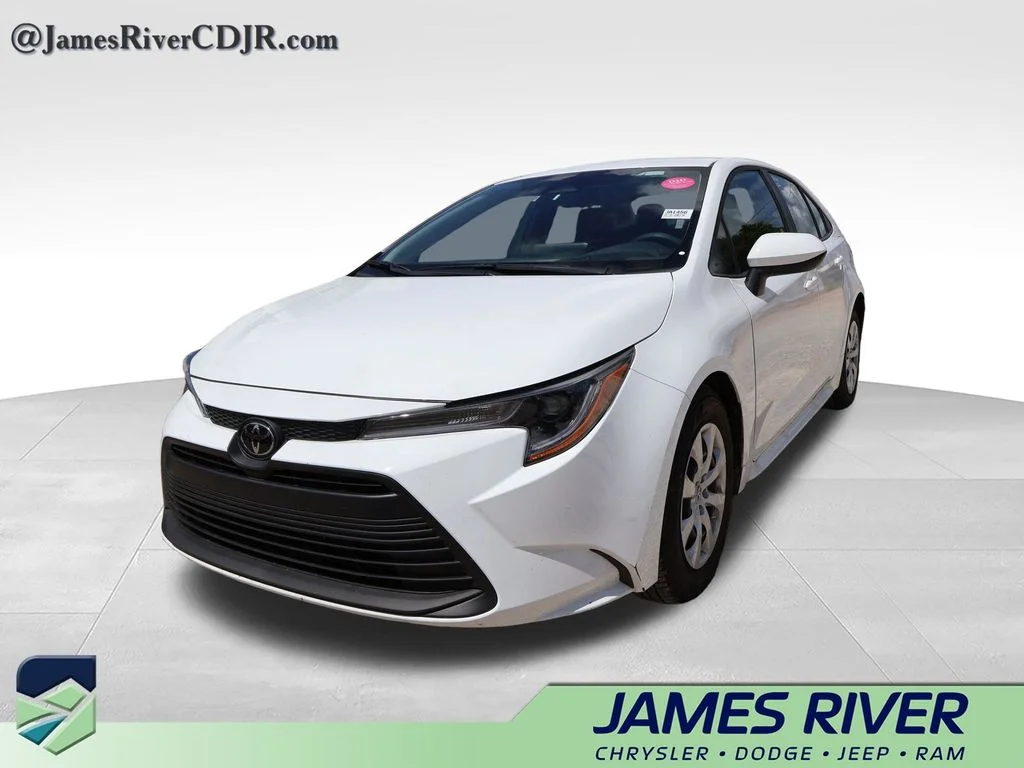 2026 Toyota Corolla LE CVT's photo