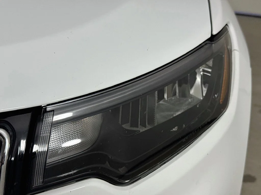 Used 2025 Bright White Clearcoat Jeep Limited image 36