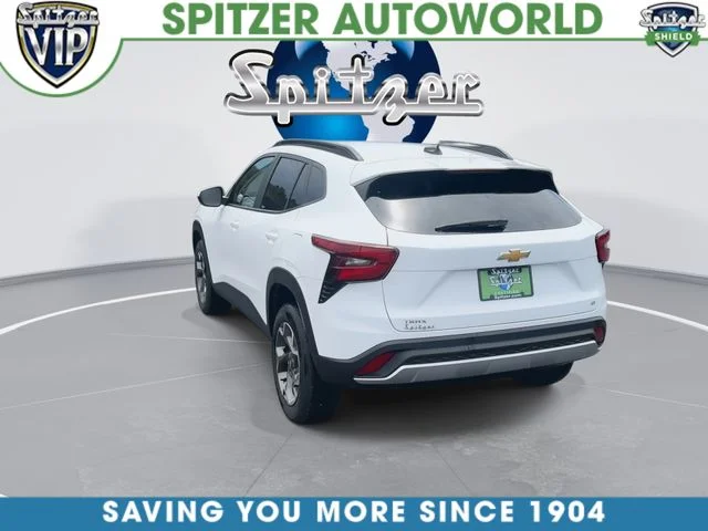 Used 2024 Summit White Chevrolet LT image 8