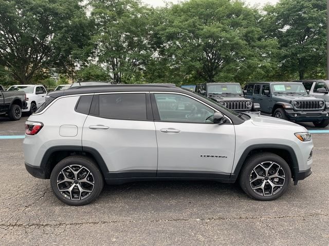 New 2026 Silver Zynith Metallic Clearcoat Jeep Limited image 7