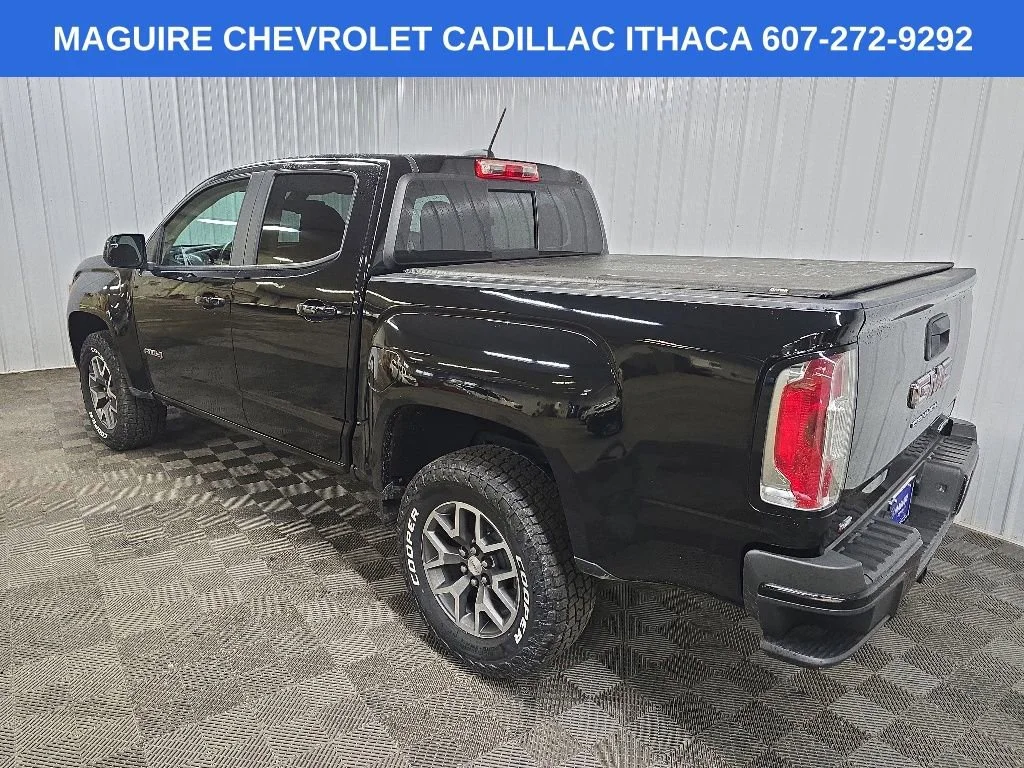 Used 2022 Onyx Black GMC AT4 - Cloth image 9
