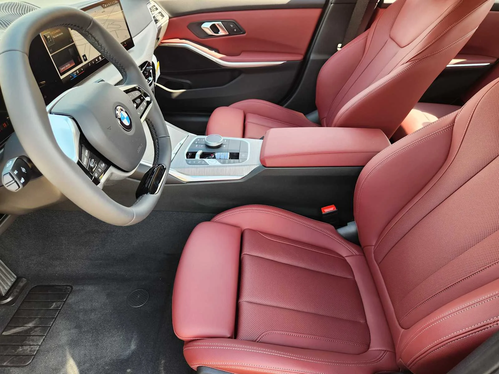 New 2026 Black Sapphire Metallic BMW 330i NA xDrive image 4