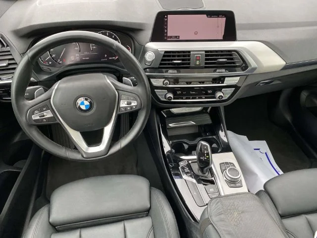 Used 2020 Black BMW sDrive30i image 9