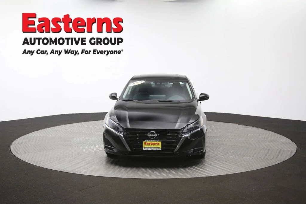 Used 2023 Black Nissan 2.5 SV image 54