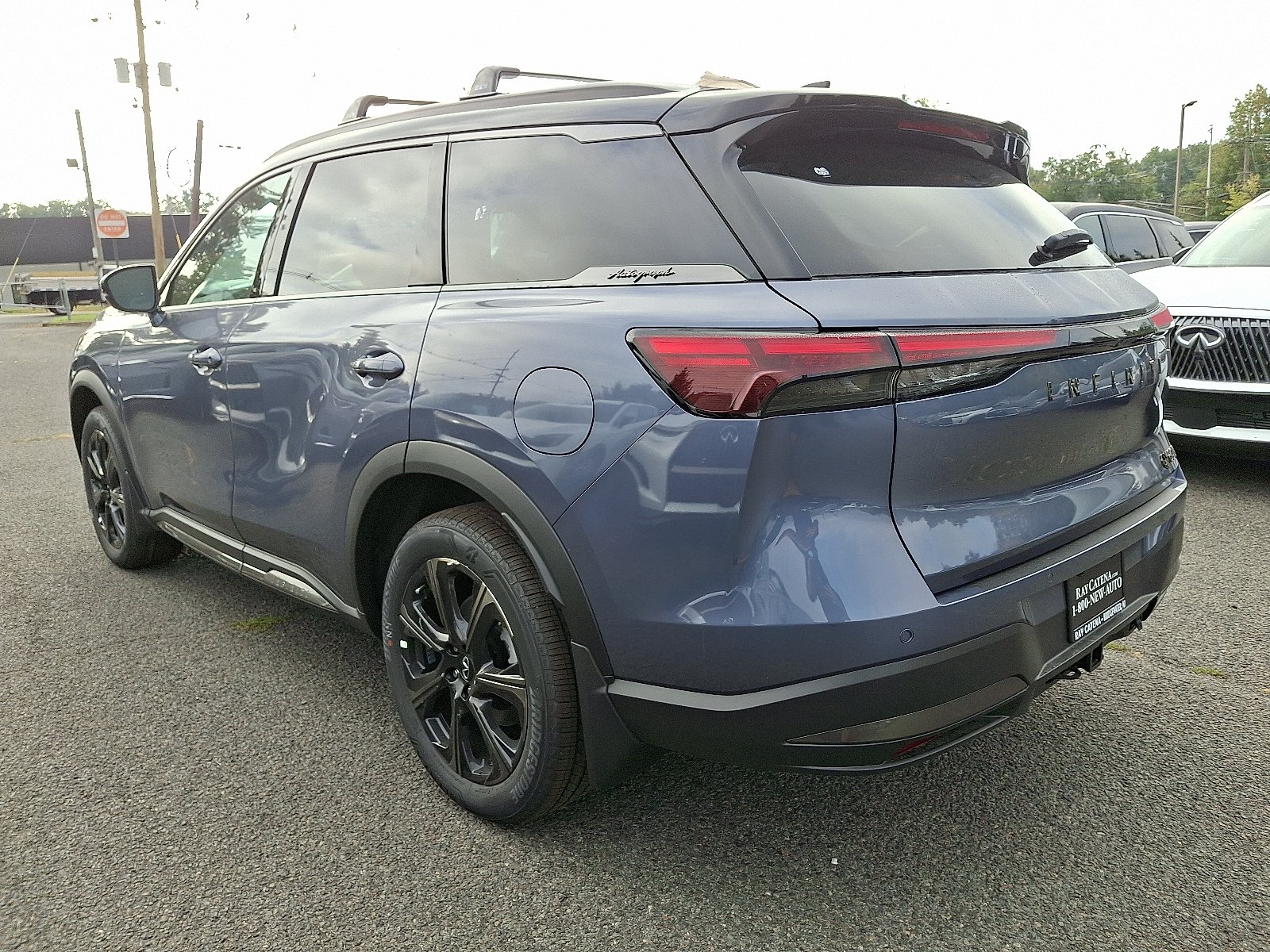 2026 Infiniti QX60 Autograph AWD photo 3