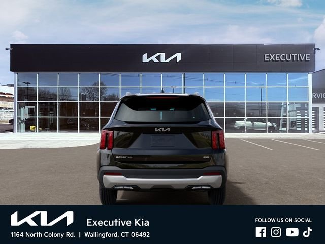 New 2026 Ebony Black Kia S image 5