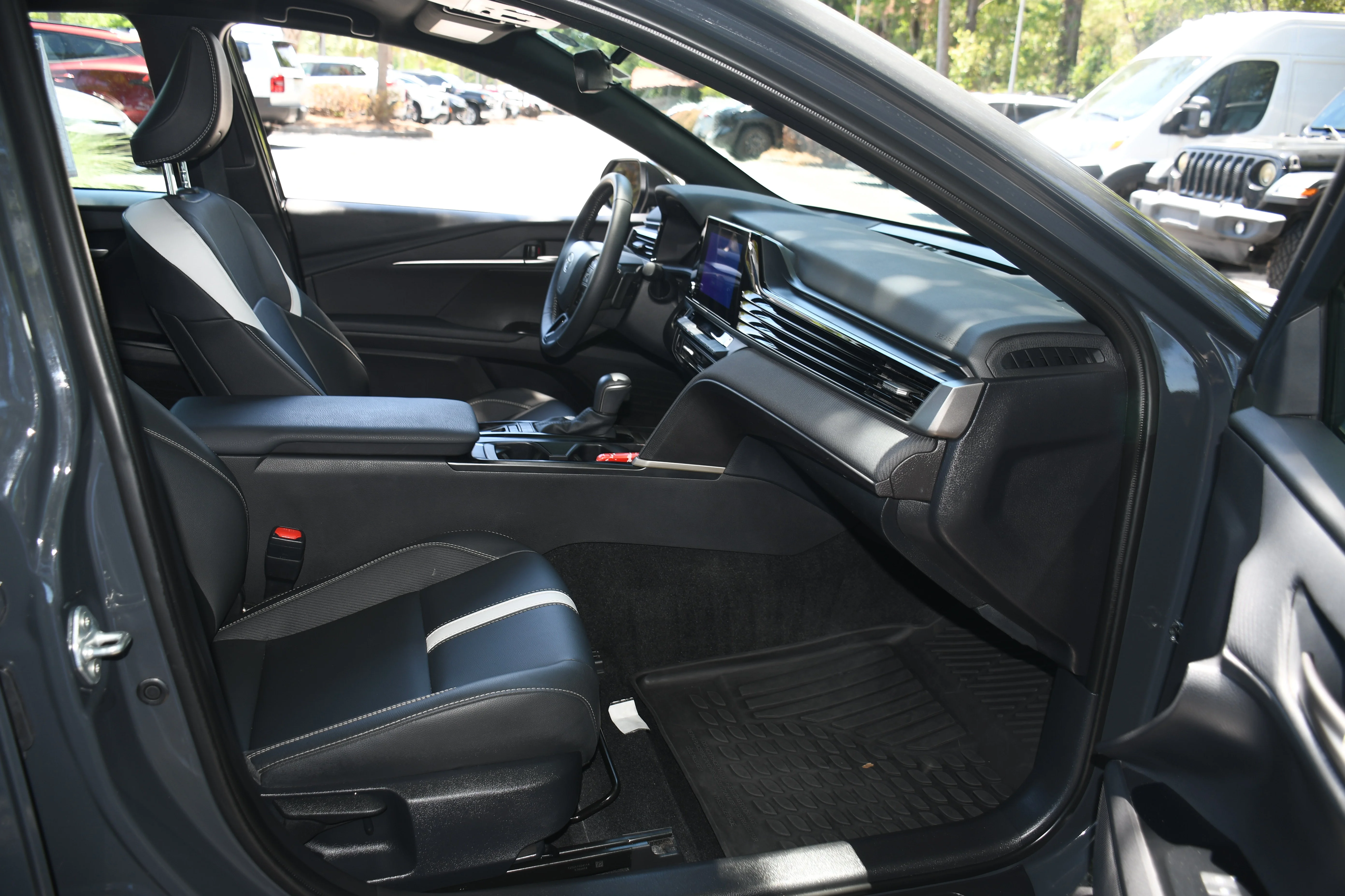 Certified Used 2026  Toyota SE image 18