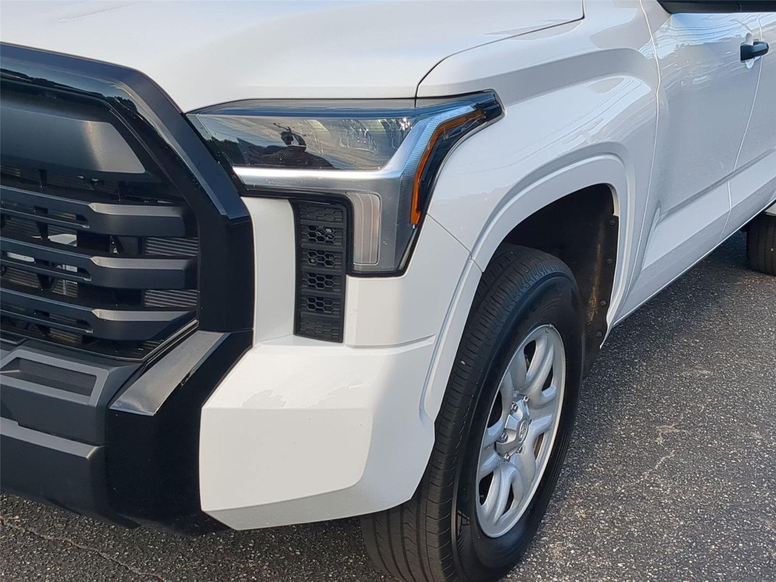 Used 2026 Ice Cap Toyota SR image 9