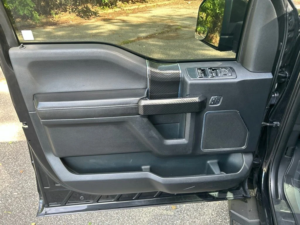 Used 2015 Black Ford Lariat image 13
