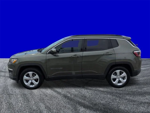 Certified Used 2020 Olive Green Pearlcoat Jeep Latitude image 7