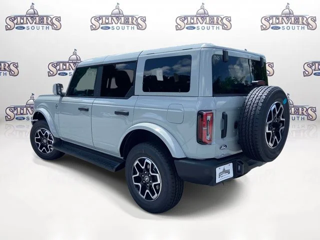 New 2026 White Ford Outer Banks image 4