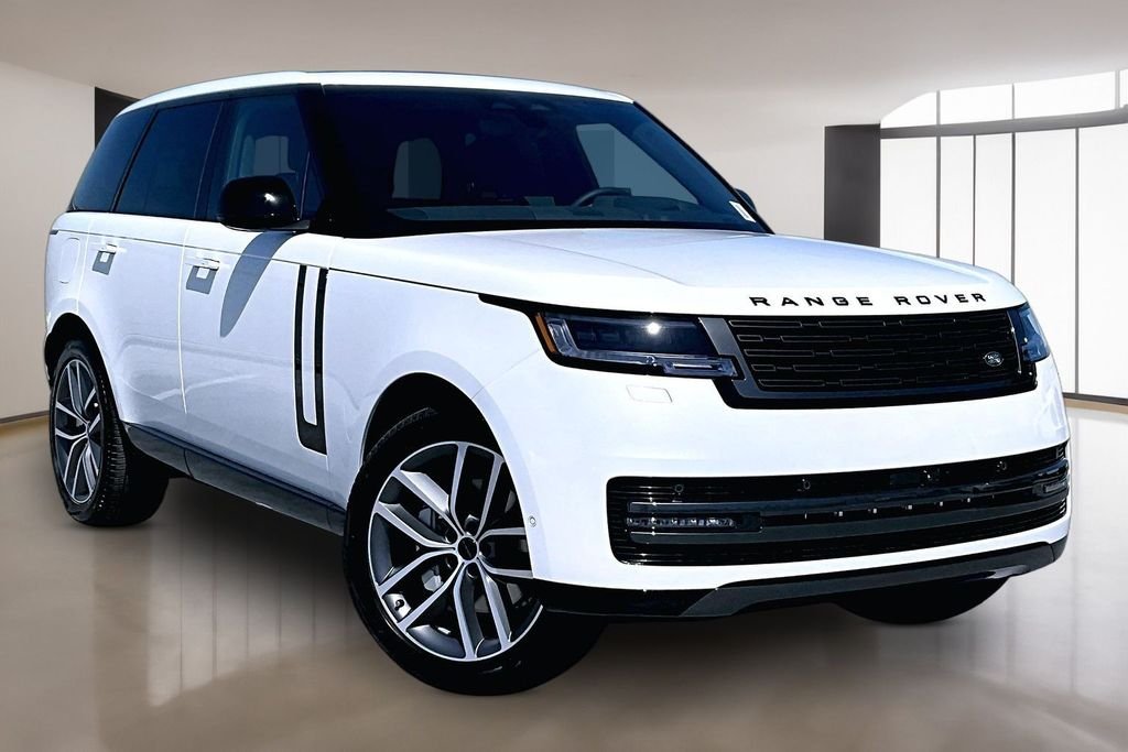 New 2026 OSTUNI PEARL WH Land Rover SE image 2