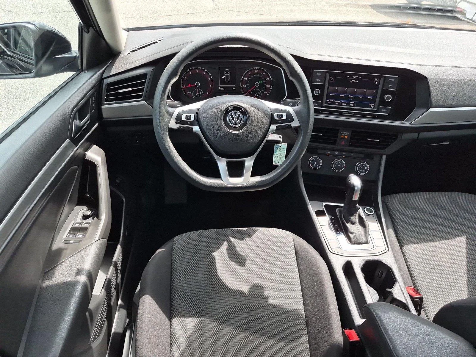 Used 2020 Black Uni Volkswagen S image 31