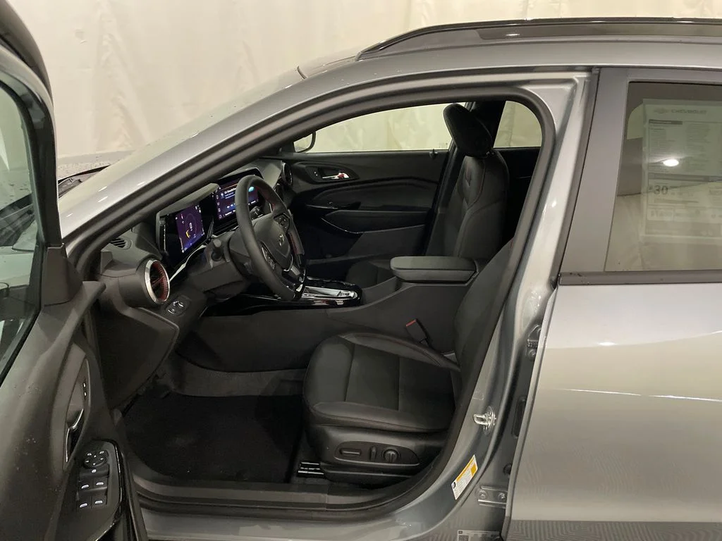 2026 Chevrolet Trax RS - Photo 11