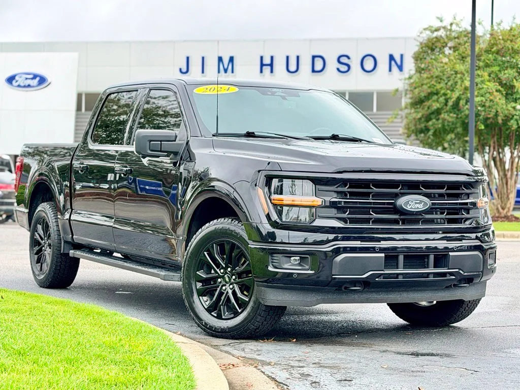 Used 2024 Black Ford XLT image 2