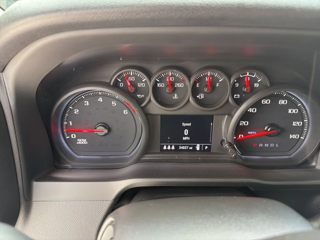 Used 2024 White Chevrolet Custom image 16