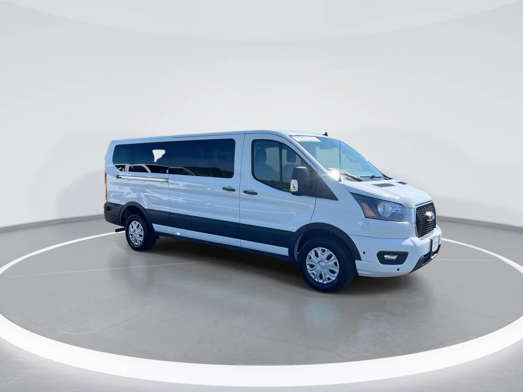 Used 2024 White Ford XLT image 2