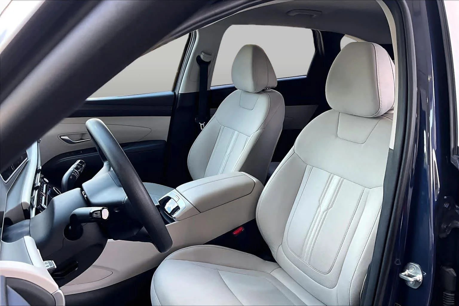 Used 2025 Atlantic Blue Hyundai SEL image 8