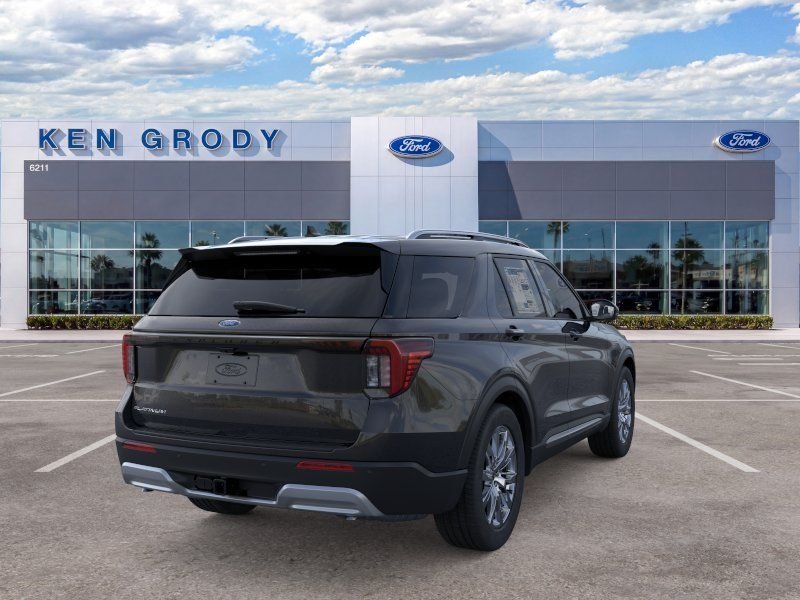 New 2026 Agate Black Metallic Ford Platinum image 8
