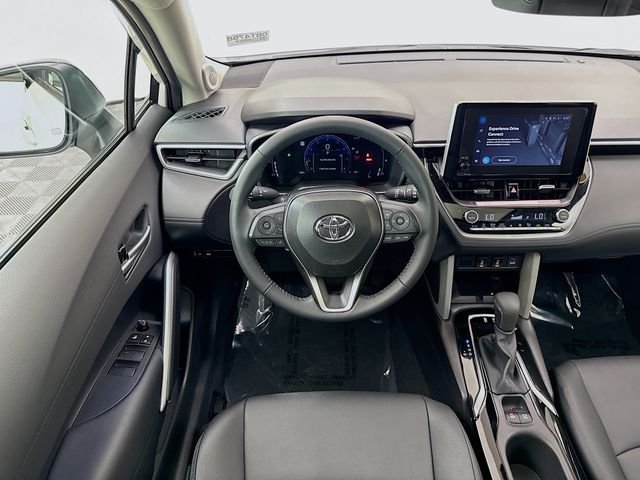 Used 2025 Beige Toyota XLE image 23
