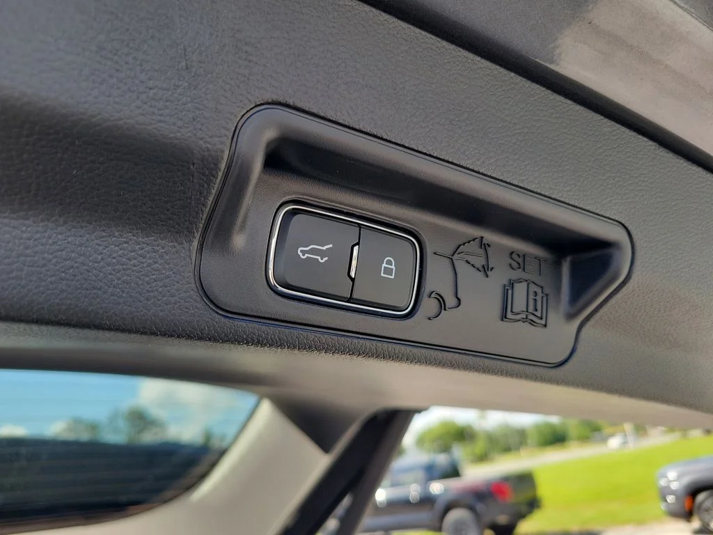 New 2026 Carbonized Gray Metallic Ford Active image 8