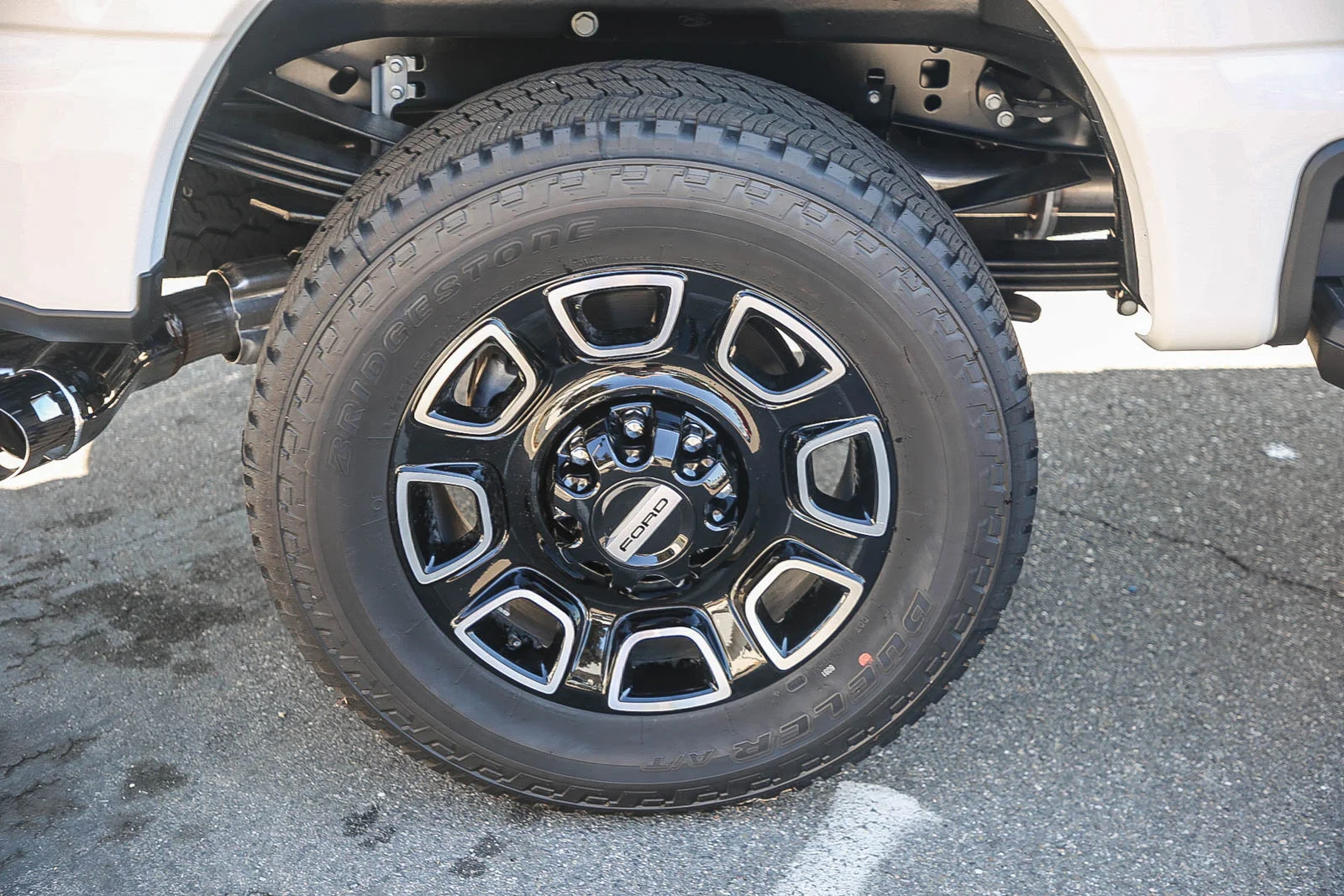 2026 Ford F-350 Super Duty Platinum - Photo 11