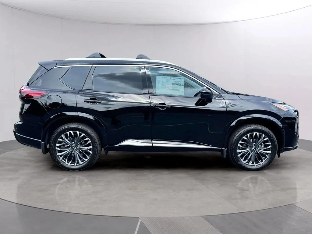 New 2026 Super Black Nissan Platinum image 2