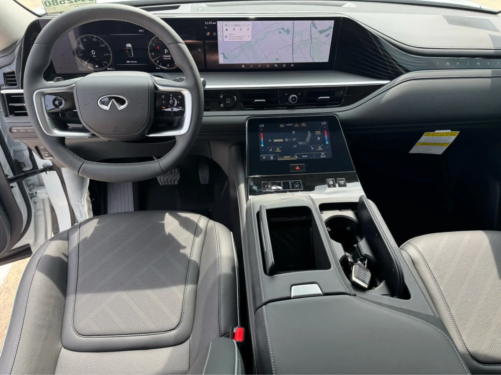 New 2026 RADIANT WHITE INFINITI Luxe 2WD image 19