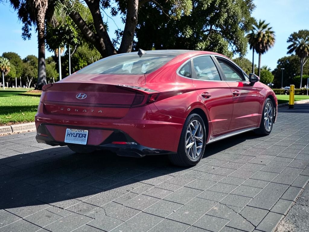 Used 2020 Red Hyundai SEL image 5