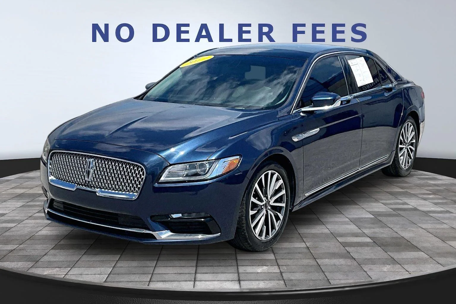 2017 Lincoln Continental Select FWD's photo