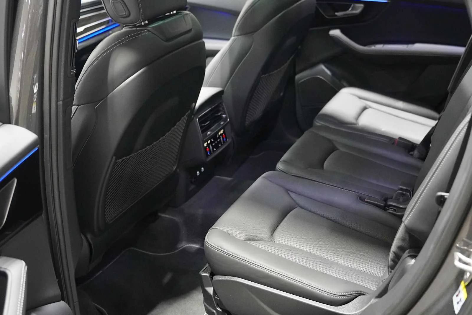 Used 2025 Samurai Gray Metallic Audi Prestige image 21