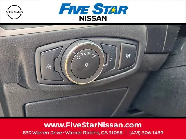 Used 2023 Silver Ford SEL image 28