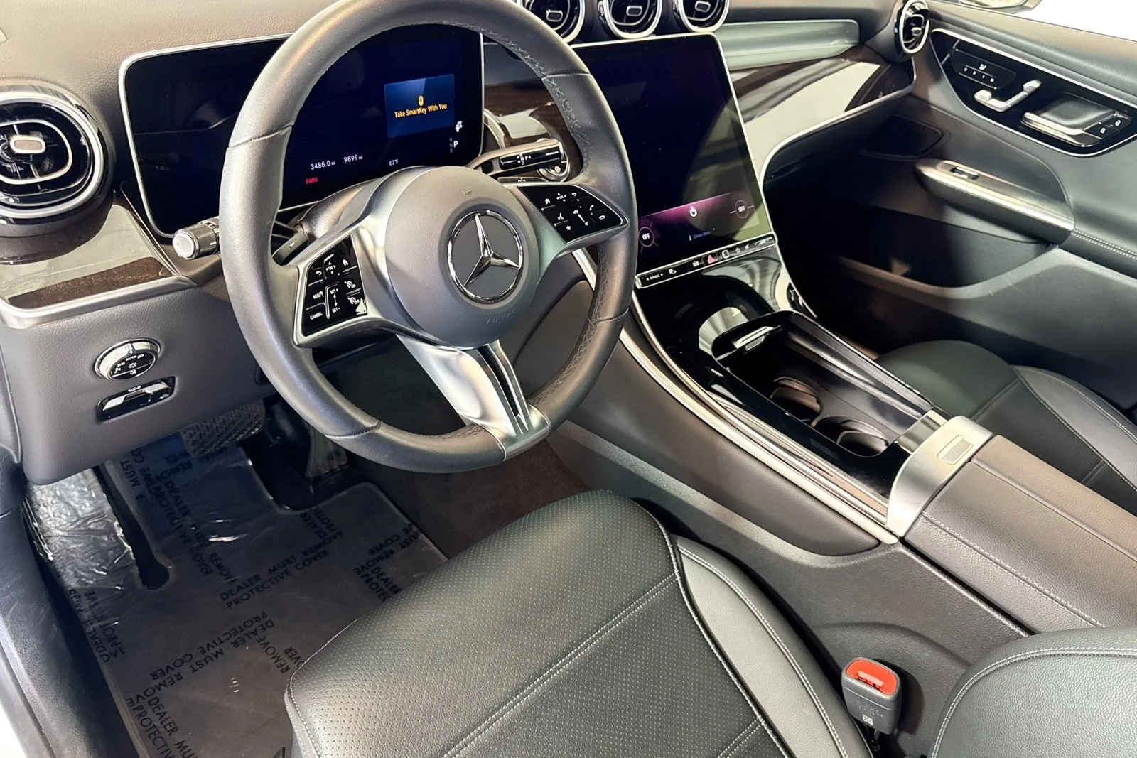 Used 2026 Polar White Mercedes-Benz GLC 300 image 9