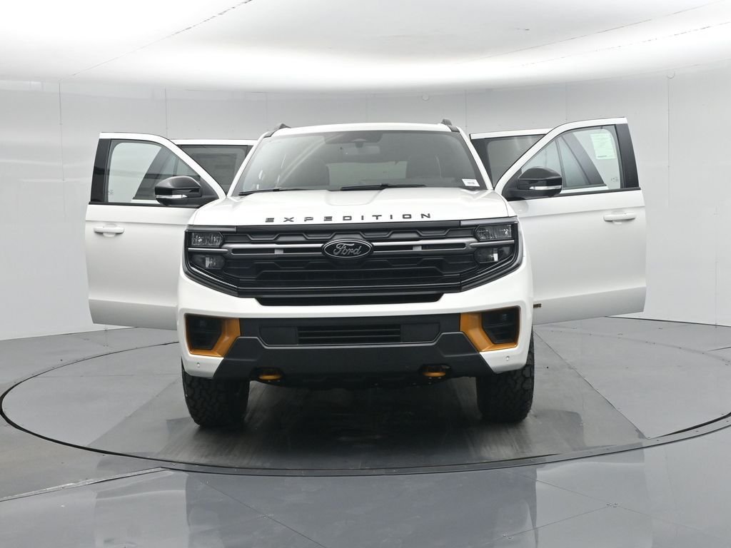 New 2026 Star White Metallic Tri-Coat Ford Tremor image 35