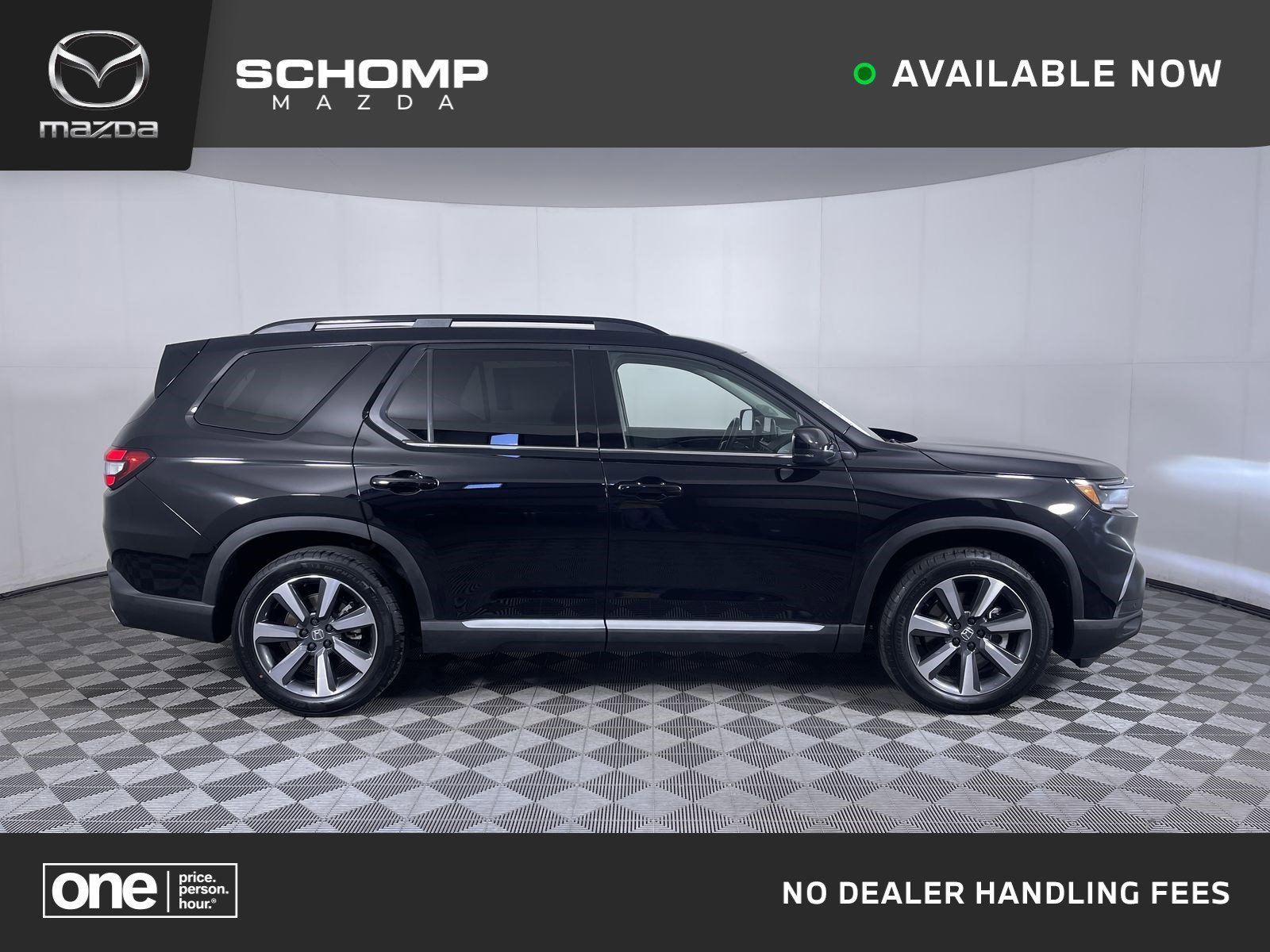 2025 Honda Pilot Touring 2WD's photo