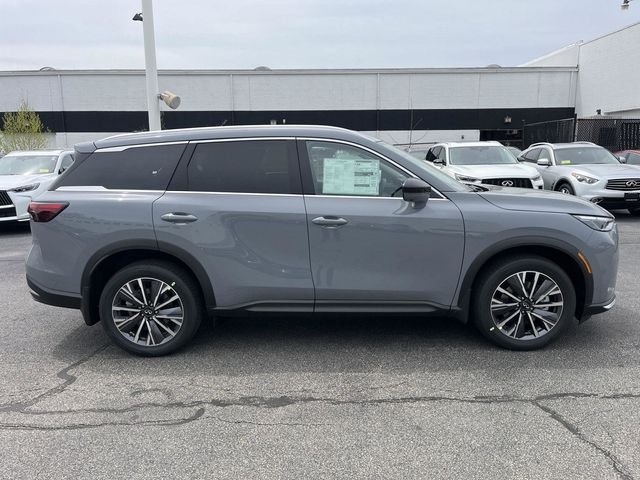 New 2027 HARBOR GRAY INFINITI Luxe AWD image 2