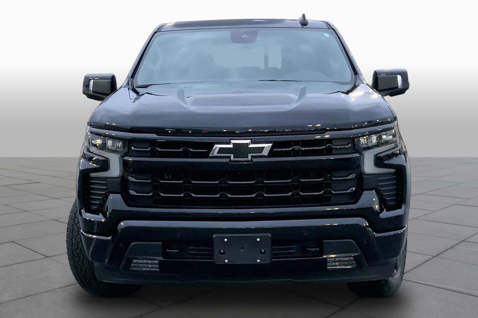 Used 2025 Black Chevrolet RST image 4