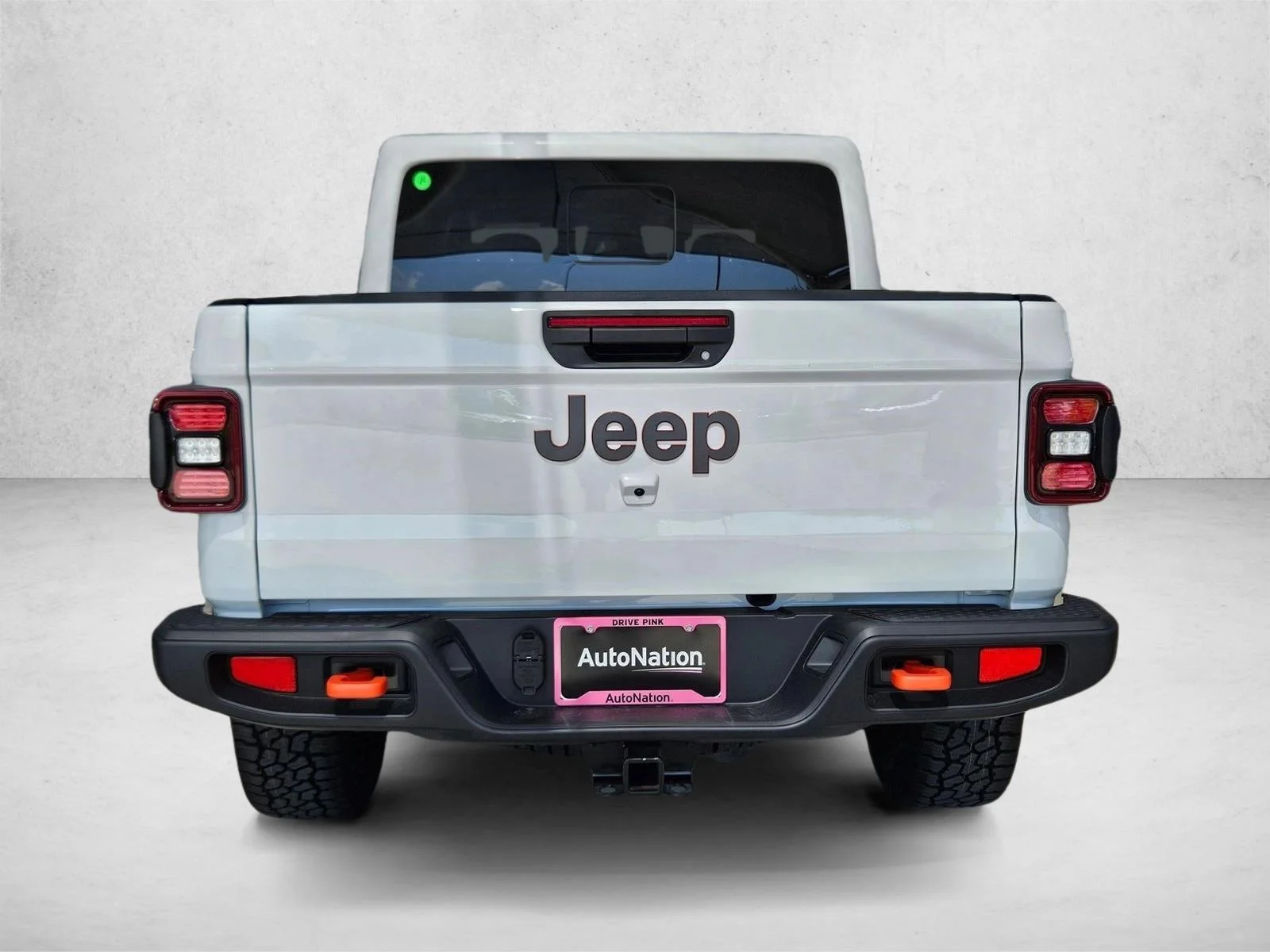 New 2026 Bright White Clear-Coat Exterior Paint Jeep Mojave image 8