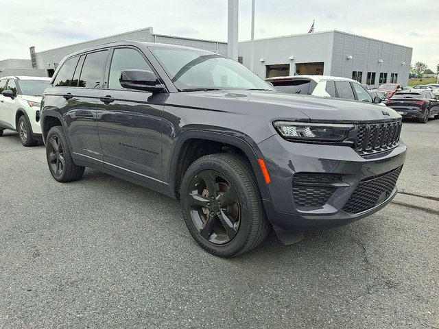 2024 Jeep Grand Cherokee Altitude