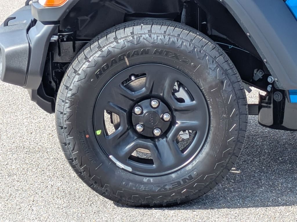 New 2026 Hydro Blue Pearl-Coat Exterior Paint Jeep Sport image 12