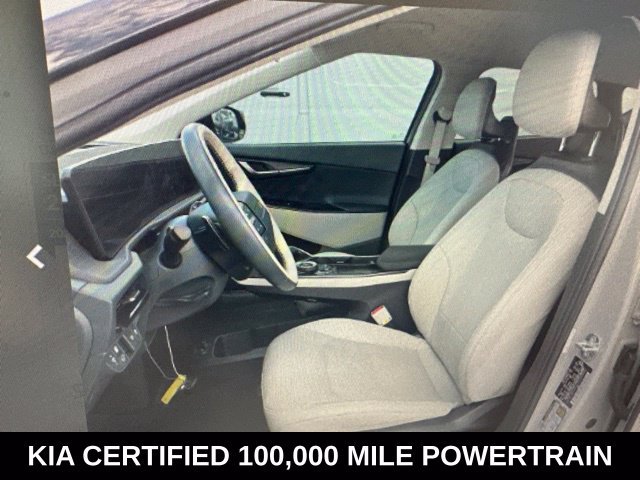 Used 2025 Gray Kia Wind image 7