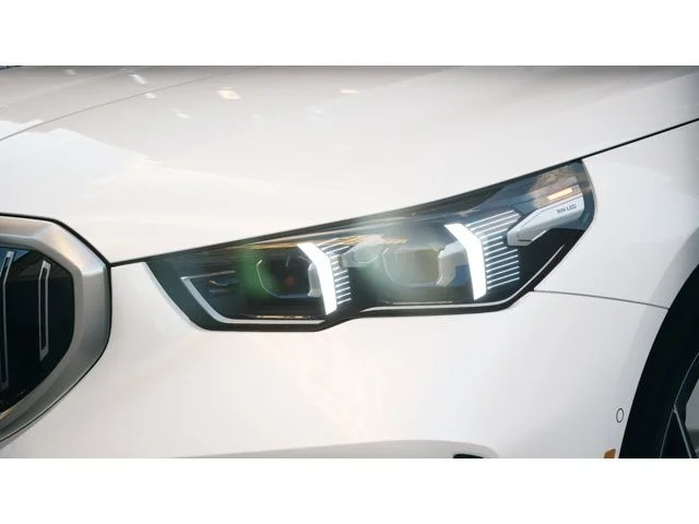 Certified Used 2026 Mineral White Metallic BMW 530i xDrive image 6