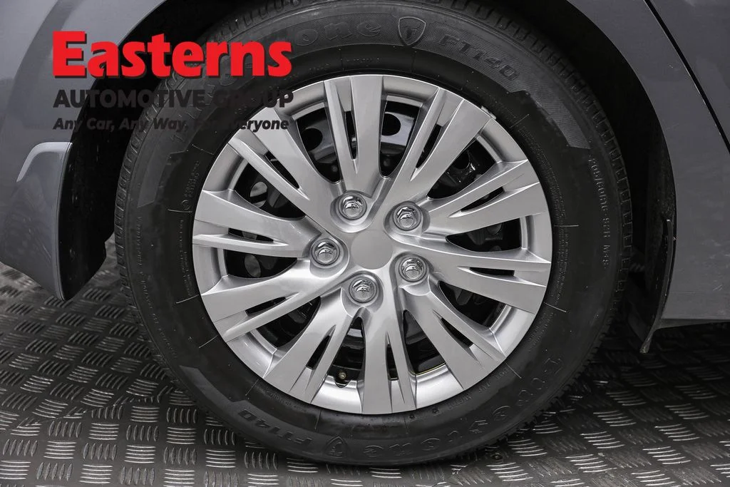 Used 2023 Gray Nissan S image 30