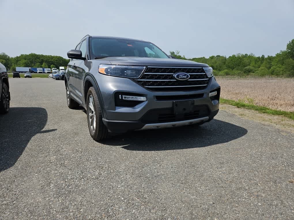 Used 2023 Carbonized Gray Metallic Ford XLT image 4