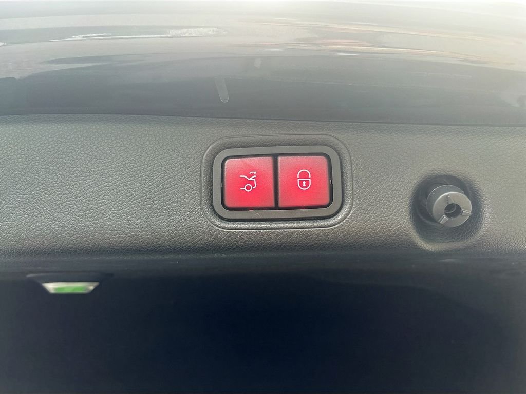 Used 2019 Black Mercedes-Benz E 300 image 36