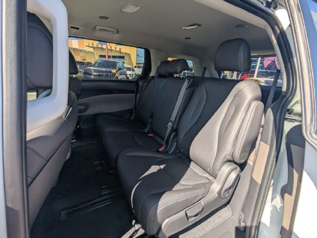 New 2027 White Kia LXS image 16